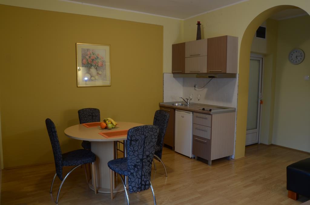 Apartments Vila Връдник Екстериор снимка