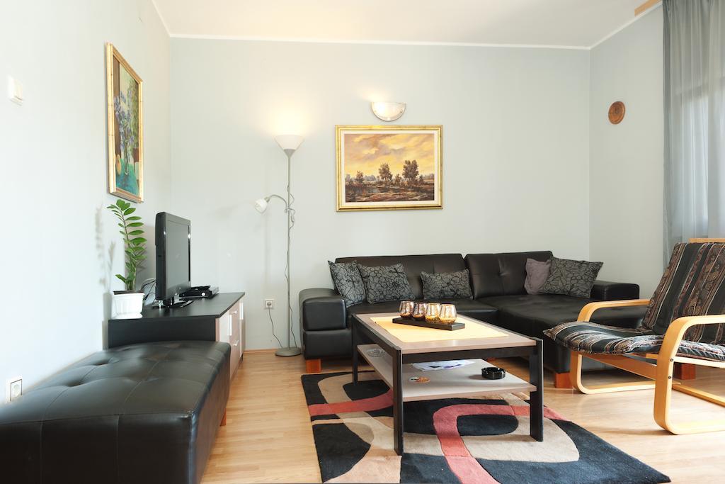 Apartments Vila Връдник Стая снимка