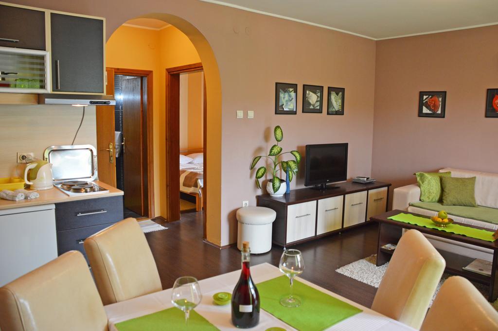 Apartments Vila Връдник Екстериор снимка